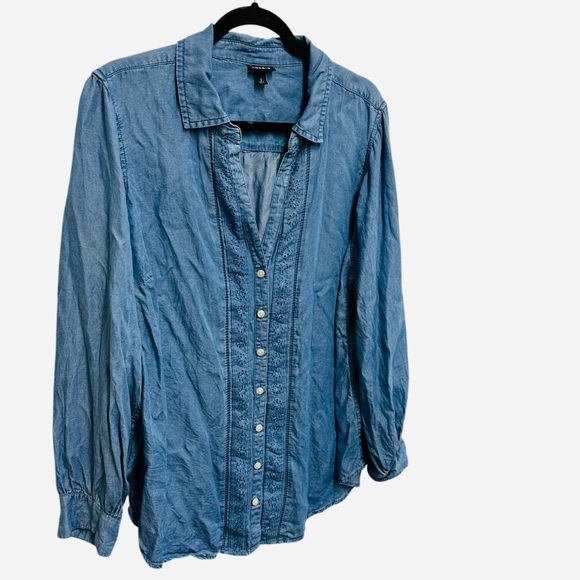 Torrid blue Tencel pintuck long sleeve chambray button down blouse 2X - Picture 5 of 16